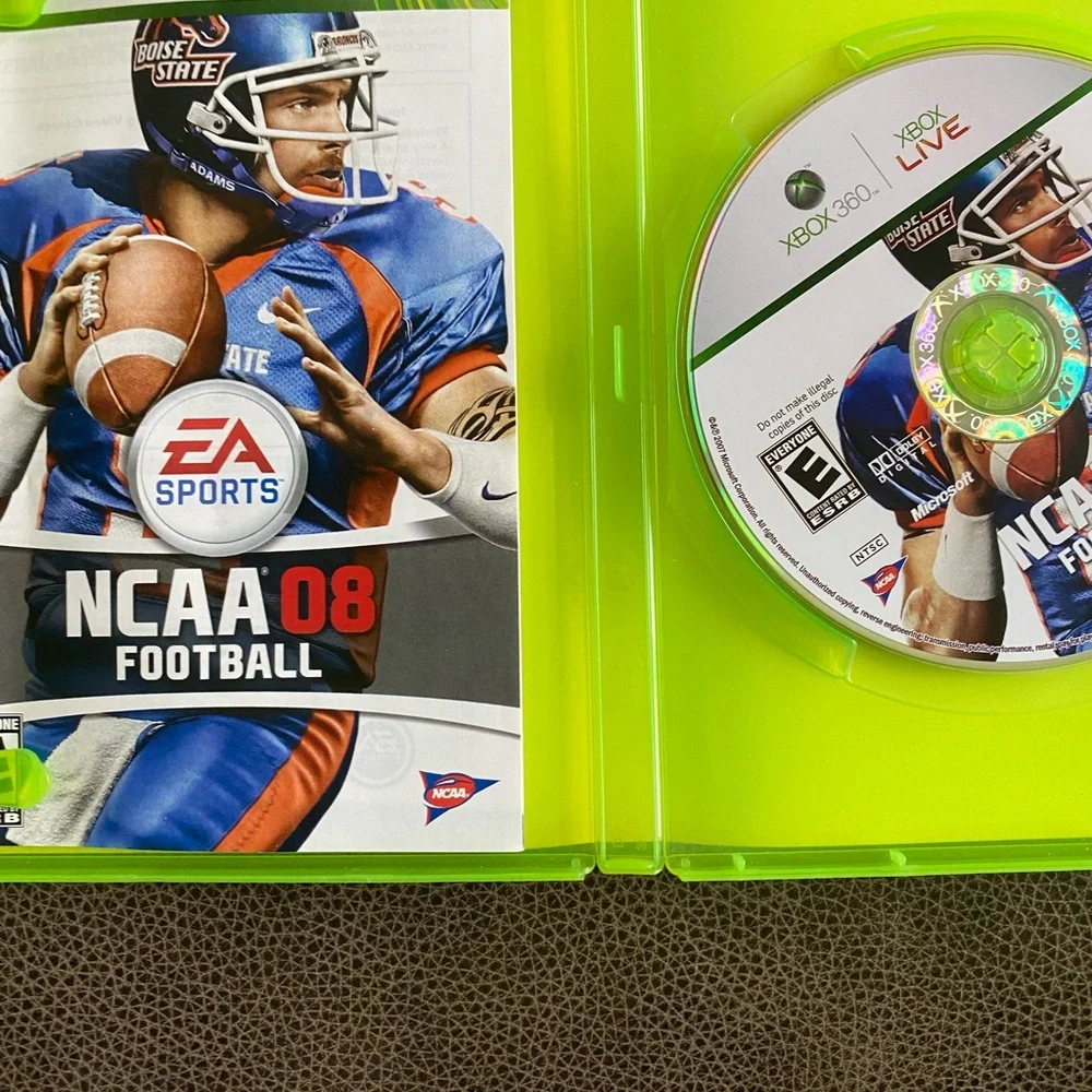 NCAA Football 08 (Microsoft Xbox 360, 2007)